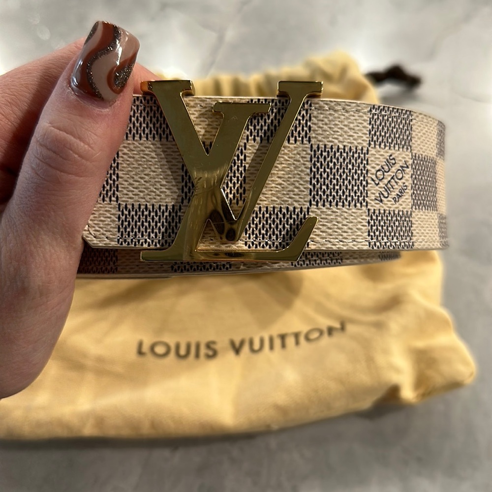 LV belt! Worn a few times. In excellent condition.